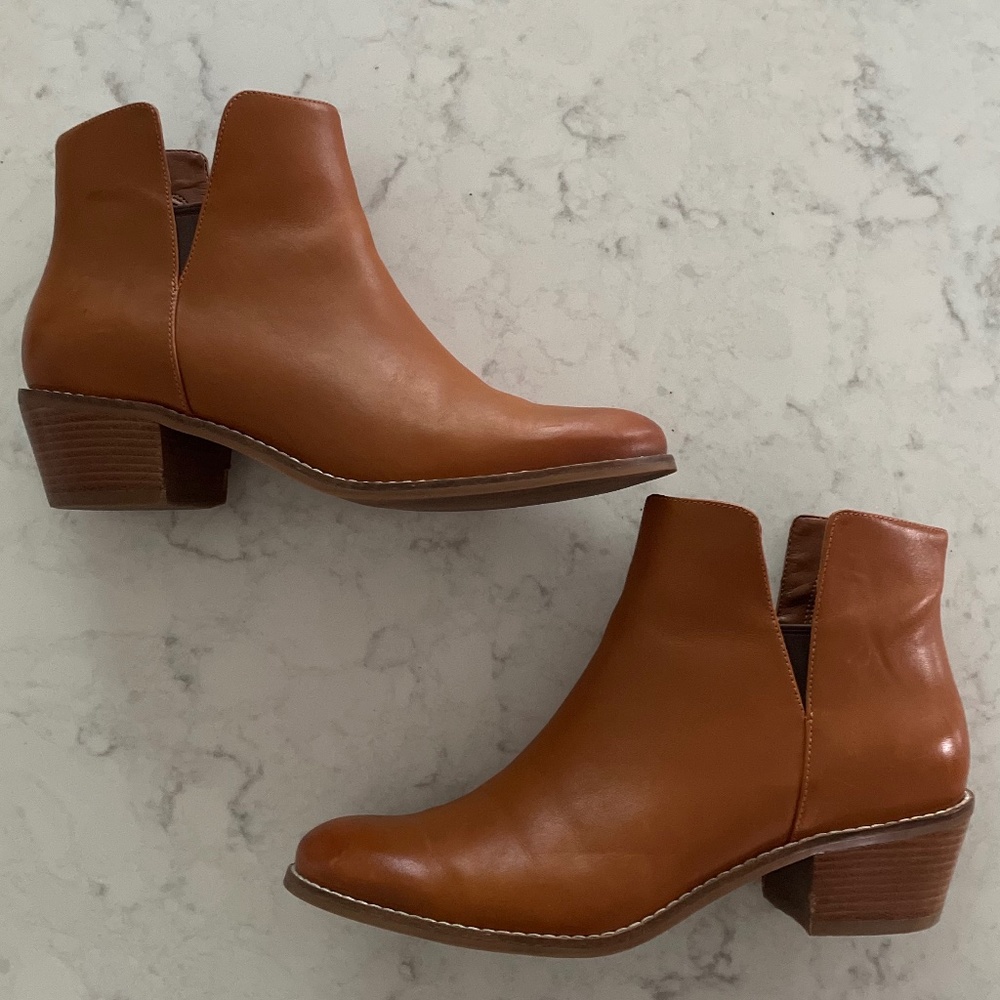 Cole Haan Women's Leather Boot SZ 7